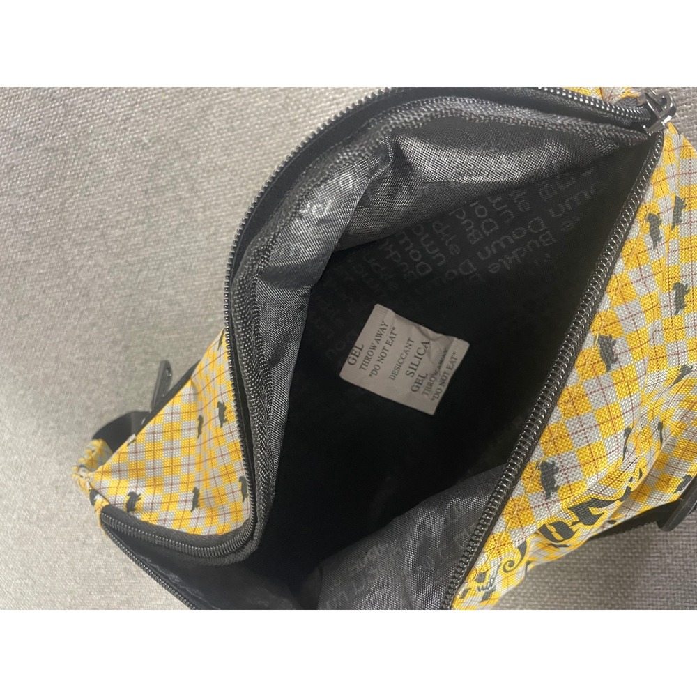 Harry Potter Hufflepuff Buckle-Down Fanny Pack Yellow Badger Wizarding World Bag - Picture 10 of 12
